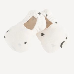 Kate Quinn booties | moon and stars | organic cotton 3-6 Mo